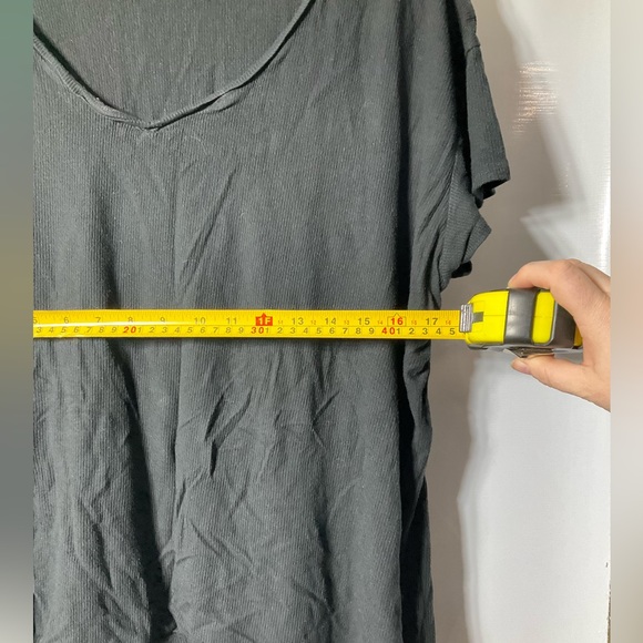 Ribbed - V-Neck Tee - Plus - Picture 7 of 9